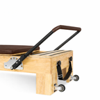 Reformer Pilates Studio marron zoom