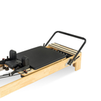 Reformer Pilates Studio noir coté