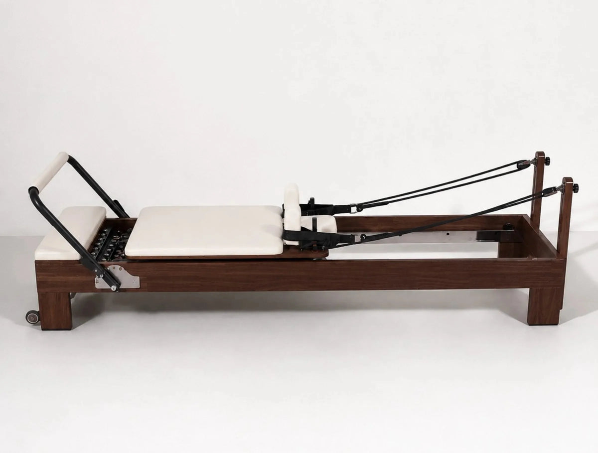 Pilates Reformer At Home Studio Signature en bois et sellerie beige