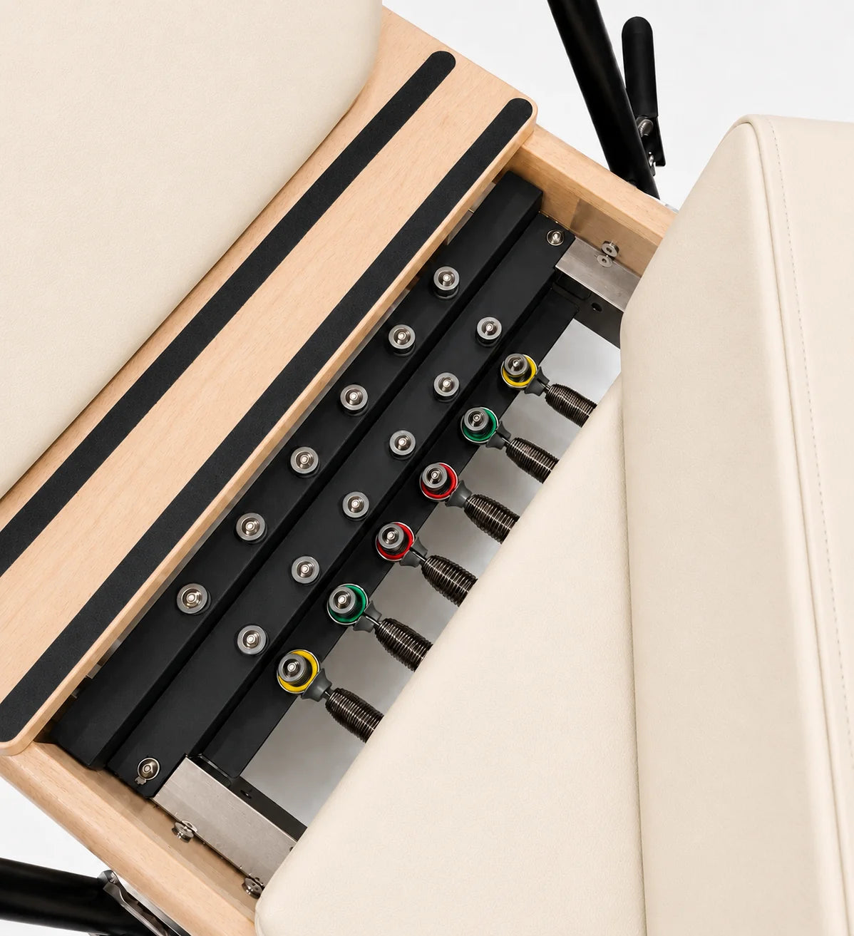 Reformer Pilates Classique studio Blanc Ressort - Détail Système de Résistance - Pilates At Home