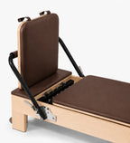 Reformer Pilates Classique studio Marron Footbar - Détail Barre de Pied - Pilates At Home